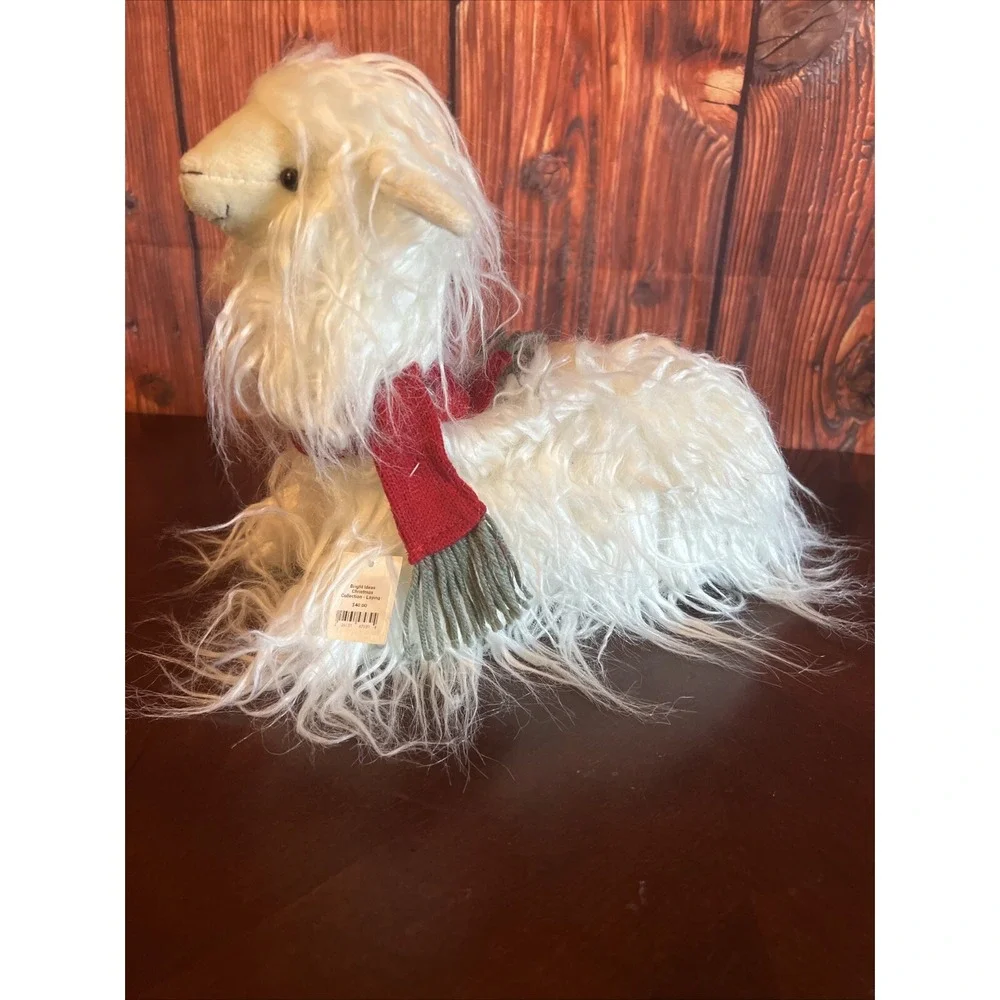 Bright Ideas Llama Plush Stuffed Animal Laying Llama Holiday Scarf‎